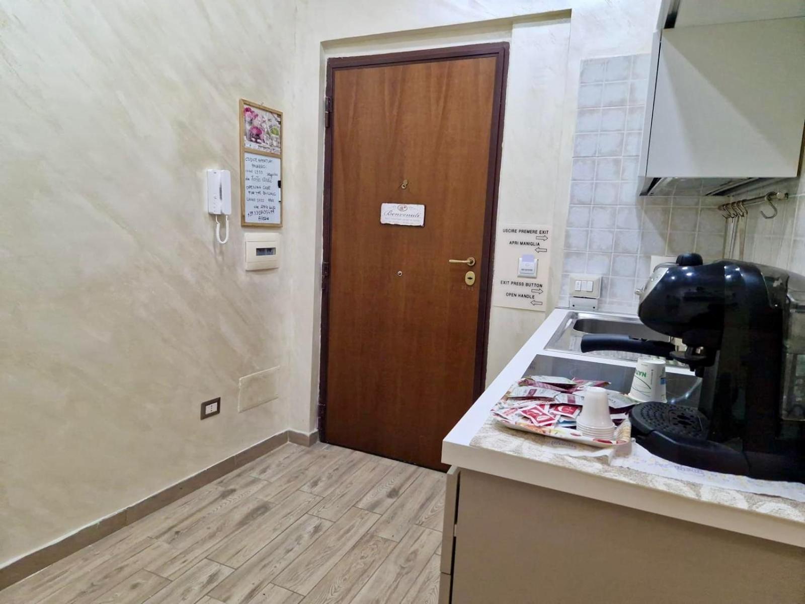 La Dimora Nei Presepi In San Gregorio Apartment เนเปิลส์ ภายนอก รูปภาพ